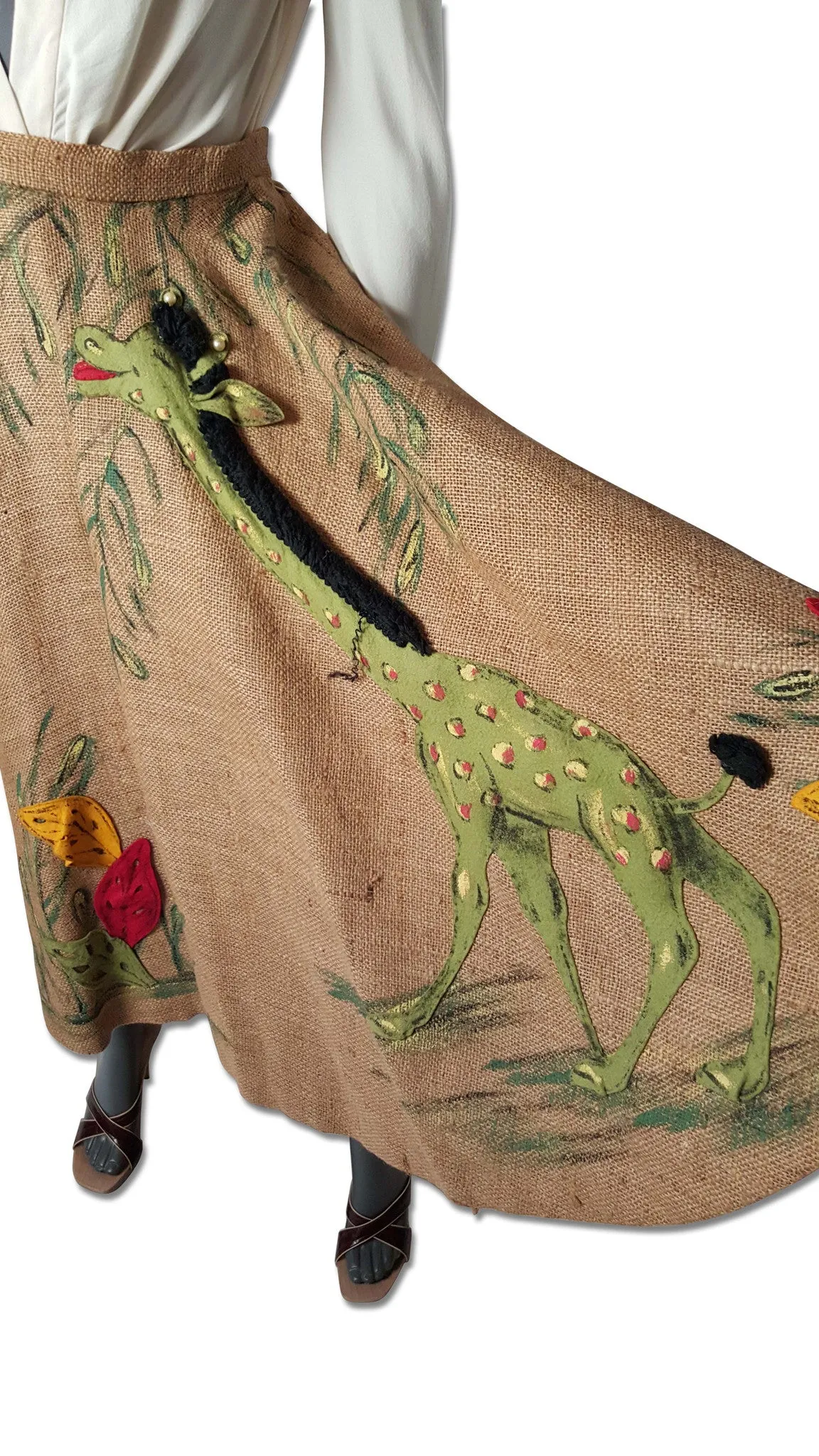 1950s Burlap Appliquéd Circle Skirt