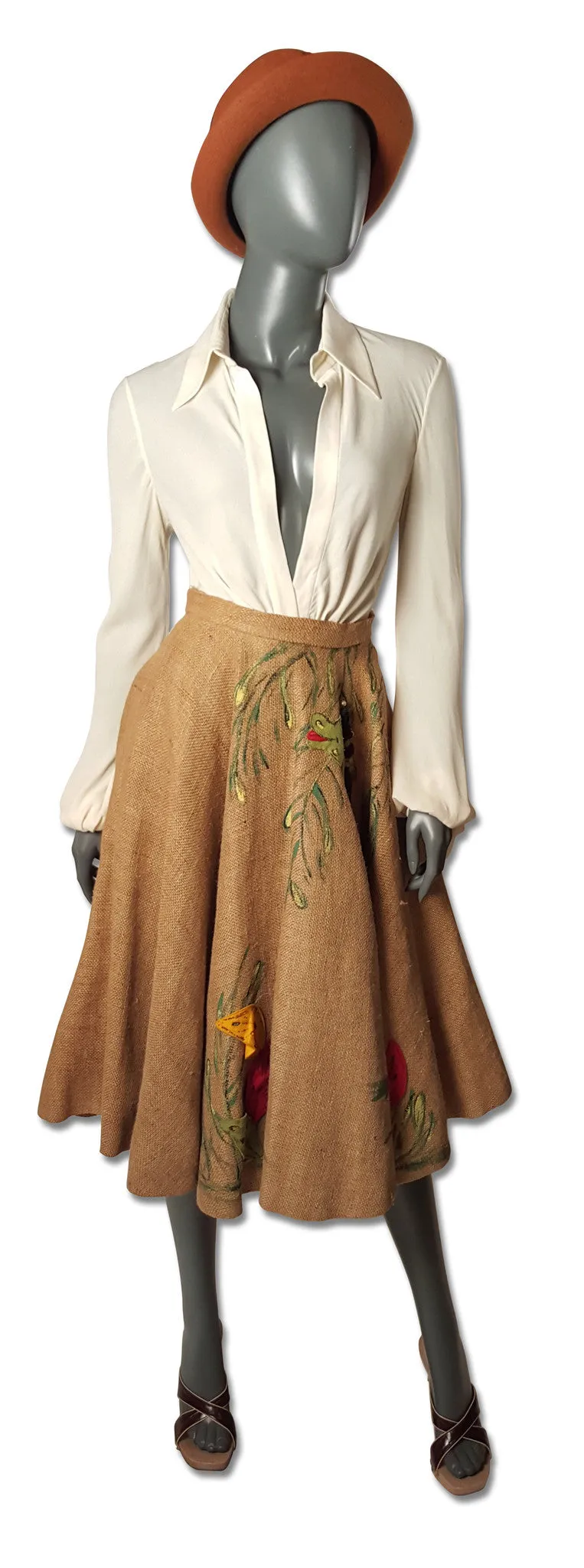 1950s Burlap Appliquéd Circle Skirt